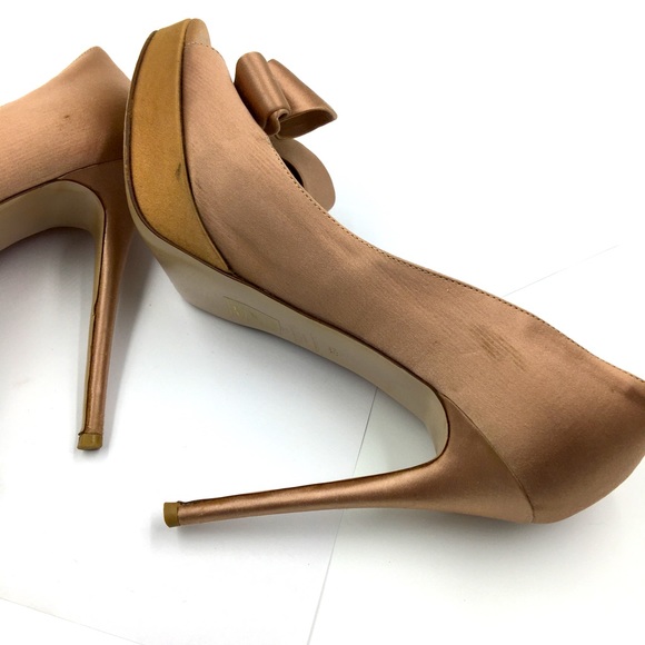 Authentic 🔥Valentino heels Shoes - Picture 3 of 6